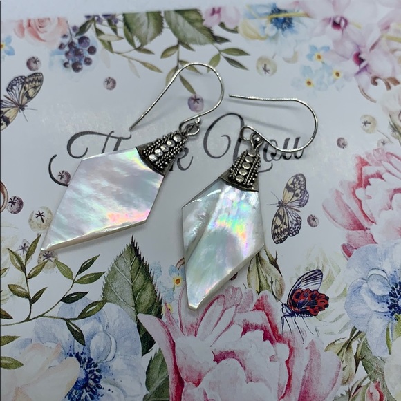 Jewelry - Mother of Pearl Earrings in Sterling Silver